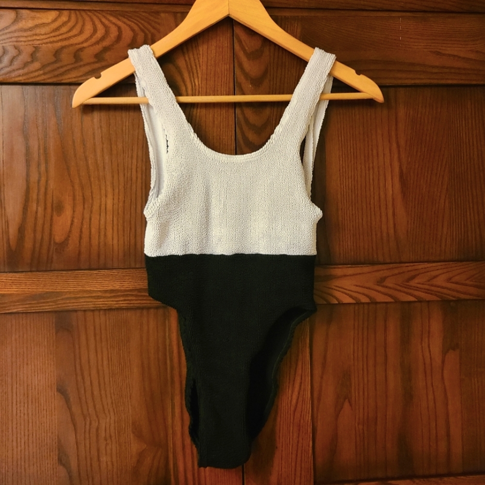 Bound by Bond Eye Color Block One Piece